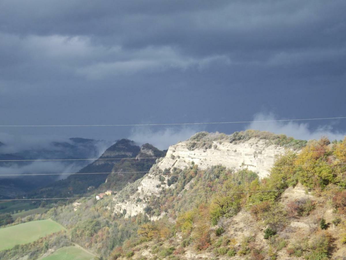 Agriturismo Piccola Raieda Villa ซาสโซ มาร์โคนิ ภายนอก รูปภาพ